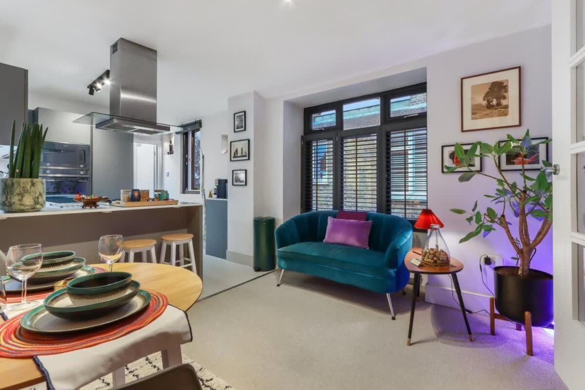 Modern Double Bedroom In City Apartment Room 1 Londres Exterior foto